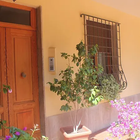 And Sailing Lejlighed